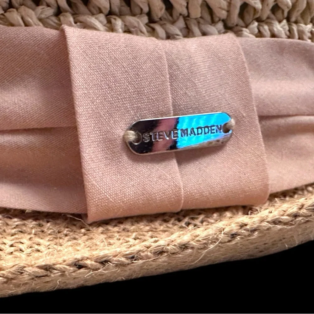 EUC Steve Madden Woven Flip Brim Fedora in Cream & Soft Pink. Size OS ๐ - Picture 10 of 10